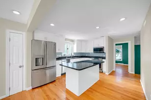 2 Foxfire Dr, Sharon, MA 02067 - Photo 4