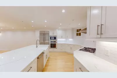 588 Tremont St #1, Boston, MA 02118 - Photo 32