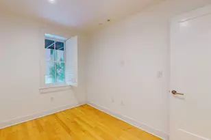 588 Tremont St, Boston, MA 02118 - Photo 14