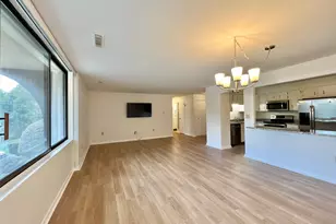 1004 Paradise Rd, Swampscott, MA 01907 - Photo 8