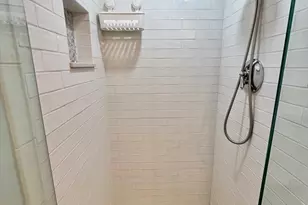 1004 Paradise Rd, Swampscott, MA 01907 - Photo 12