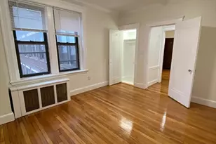 2003 Commonwealth Ave, Boston, MA 02135 - Photo 4