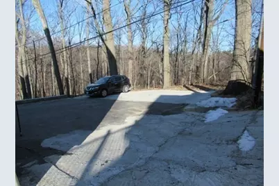 15 Breck St, Worcester, MA 01605 - Photo 24