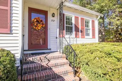 207 Hartford Street, Westwood, MA 02090 - Photo 2