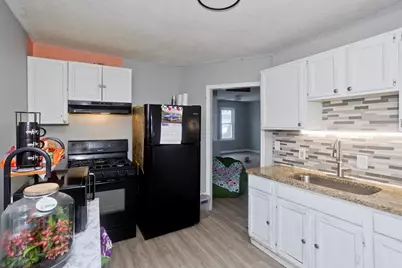 52 Orlando St, Springfield, MA 01108 - Photo 6