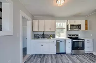 96 Pleasant St, Ashland, MA 01721 - Photo 4