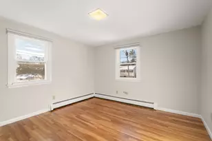 56 Greenleaf Cir, Framingham, MA 01701 - Photo 10