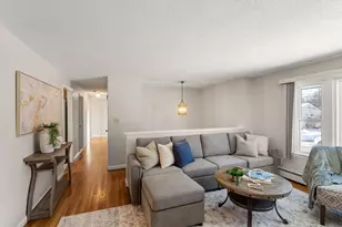 56 Greenleaf Cir, Framingham, MA 01701 - Photo 4