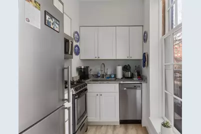 21 Bowdoin St #2B, Boston, MA 02114 - Photo 2