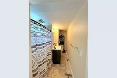 34 Cherry St, Brockton, MA 02301 - Photo 16