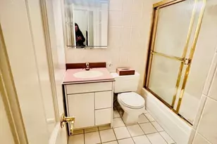 9 Hawthorne Pl, Boston, MA 02114 - Photo 10