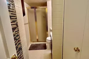 9 Hawthorne Pl, Boston, MA 02114 - Photo 8