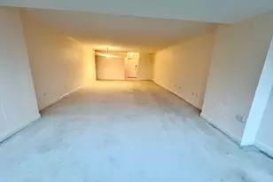 9 Hawthorne Pl, Boston, MA 02114 - Photo 2