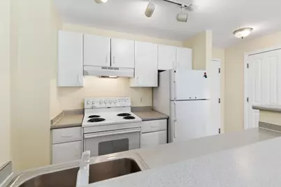534 Beacon St #302, Boston, MA 02215 - Photo 6