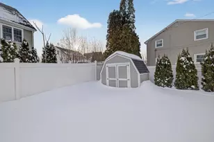 36 Brandley Rd, Watertown, MA 02472 - Photo 24