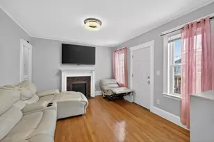 29/31 Belvoir Rd, Milton, MA 02186 - Photo 8