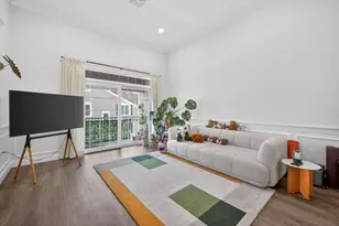 320 Middlesex Ave, Medford, MA 02155 - Photo 2