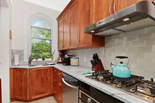 340 Tappan St, Brookline, MA 02445 - Photo 6