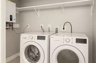 98 Prescott St, Boston, MA 02128 - Photo 18