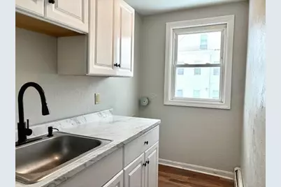 10 Cottage Street #1, Worcester, MA 01609 - Photo 16