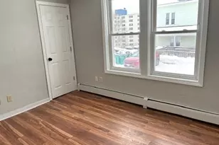 10 Cottage St, Worcester, MA 01609 - Photo 14