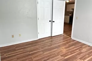 10 Cottage St, Worcester, MA 01609 - Photo 12