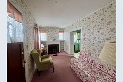 649 Horseneck Rd, Dartmouth, MA 02748 - Photo 6