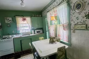 649 Horseneck Rd, Dartmouth, MA 02748 - Photo 10