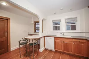 35 Greycliff Rd, Boston, MA 02135 - Photo 6