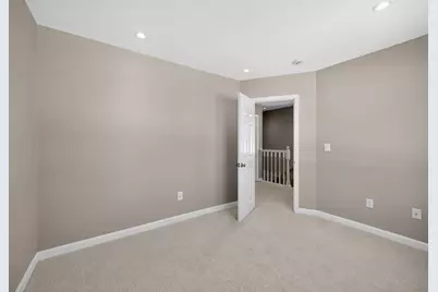 39-41 Neillian St, Bedford, MA 01730 - Photo 32