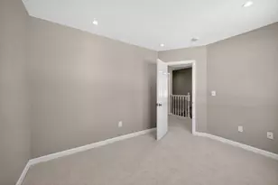 39-41 Neillian St, Bedford, MA 01730 - Photo 32