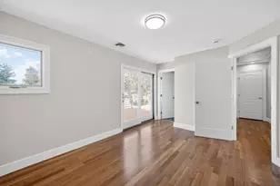 41 Neillian St, Bedford, MA 01730 - Photo 14