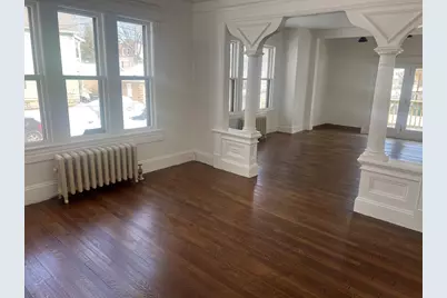 89 Bristol St, Springfield, MA 01109 - Photo 10