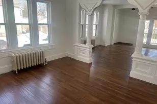 89 Bristol St, Springfield, MA 01109 - Photo 10