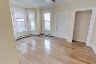 65 Walden St, Somerville, MA 02140 - Photo 4