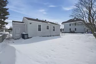 143 Bellevue St, New Bedford, MA 02744 - Photo 2