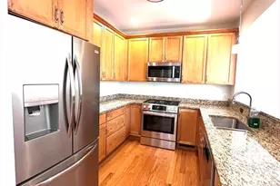 92 Johnson Woods Dr, Reading, MA 01867 - Photo 2