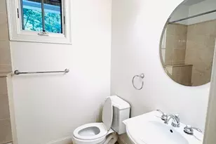 92 Johnson Woods Dr, Reading, MA 01867 - Photo 10