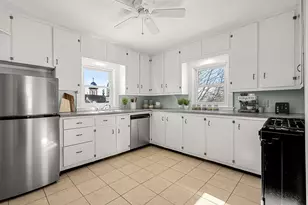 15 Mt Vernon St, Gloucester, MA 01930 - Photo 12