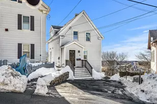 15 Mt Vernon St, Gloucester, MA 01930 - Photo 2