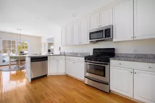 62 Country Way, Dartmouth, MA 02748 - Photo 10