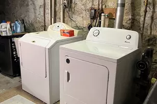 85 Gardner St, Newton, MA 02458 - Photo 16