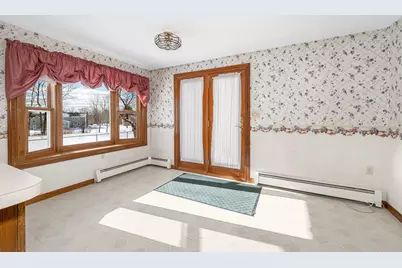 287 Fox Ave, Dracut, MA 01826 - Photo 12