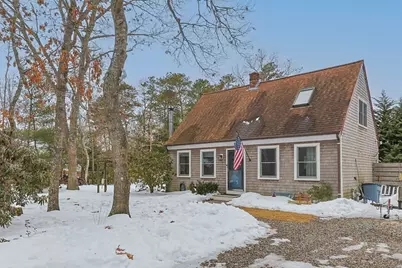 25 Rainbow Ln, Mashpee, MA 02649 - Photo 2