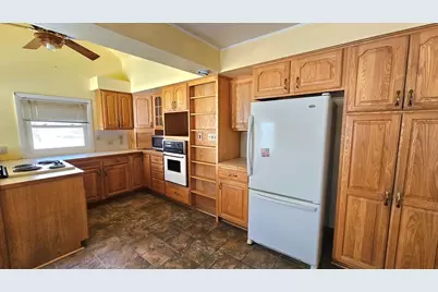 59 North Hatfield Rd, Hatfield, MA 01038 - Photo 2