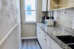 64 Charlotte St, Worcester, MA 01610 - Photo 10