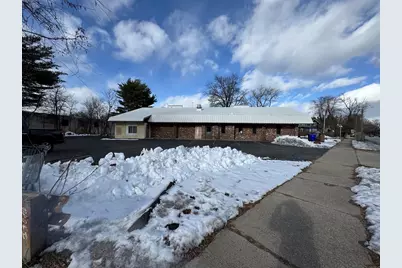 1142 Berkshire Ave, Springfield, MA 01151 - Photo 4