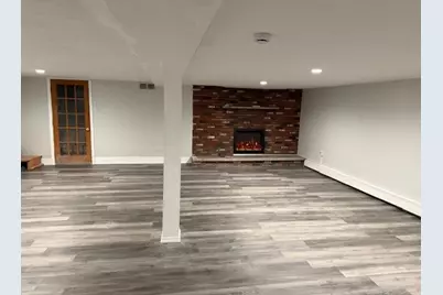 375 S Franklin St #1, Holbrook, MA 02343 - Photo 4