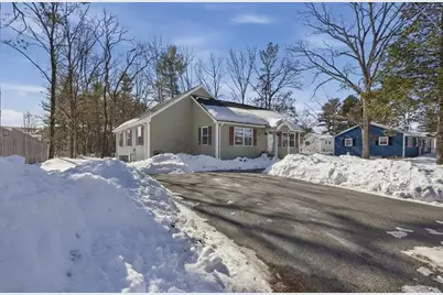 24 Holly Street, Billerica, MA 01821 - Photo 2