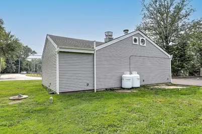 1635 Grand Army Of The Republic Hwy, Swansea, MA 02777 - Photo 16